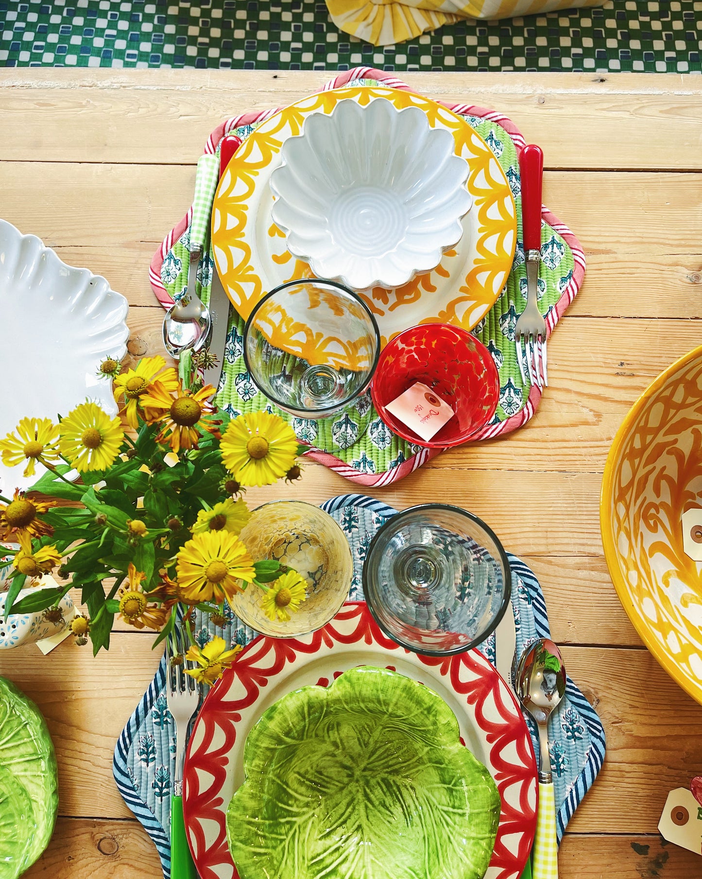 Scallop Placemat Blue/Pink 38cm