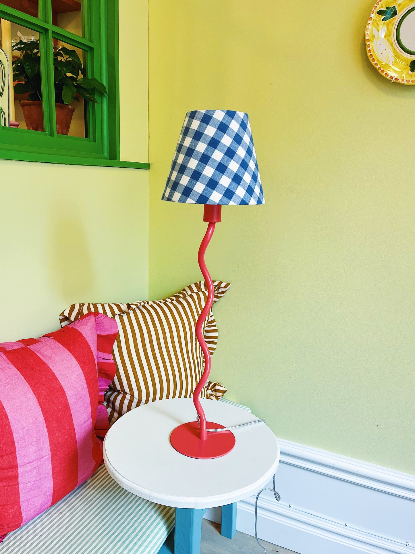 Scallop Lamp Base Pink
